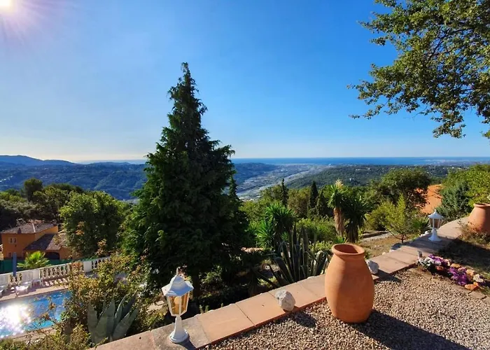 Le Domaine De Gattieres